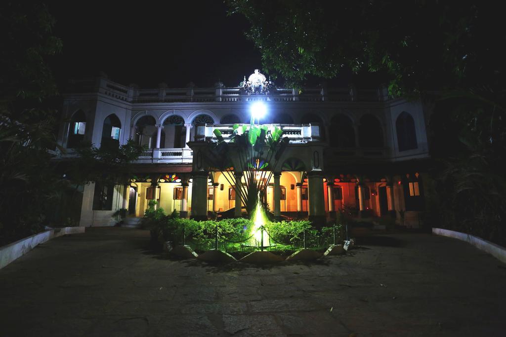 Chettinadu Mansion - An Authentic Heritage Palace Kanadukattan Экстерьер фото