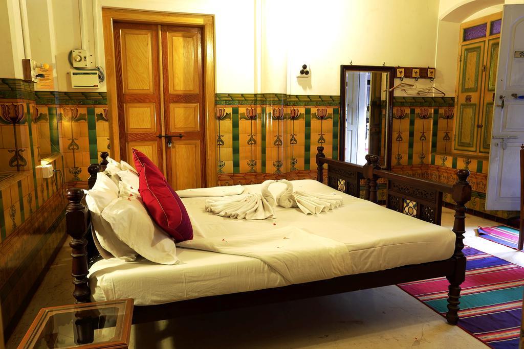 Chettinadu Mansion - An Authentic Heritage Palace Kanadukattan Экстерьер фото